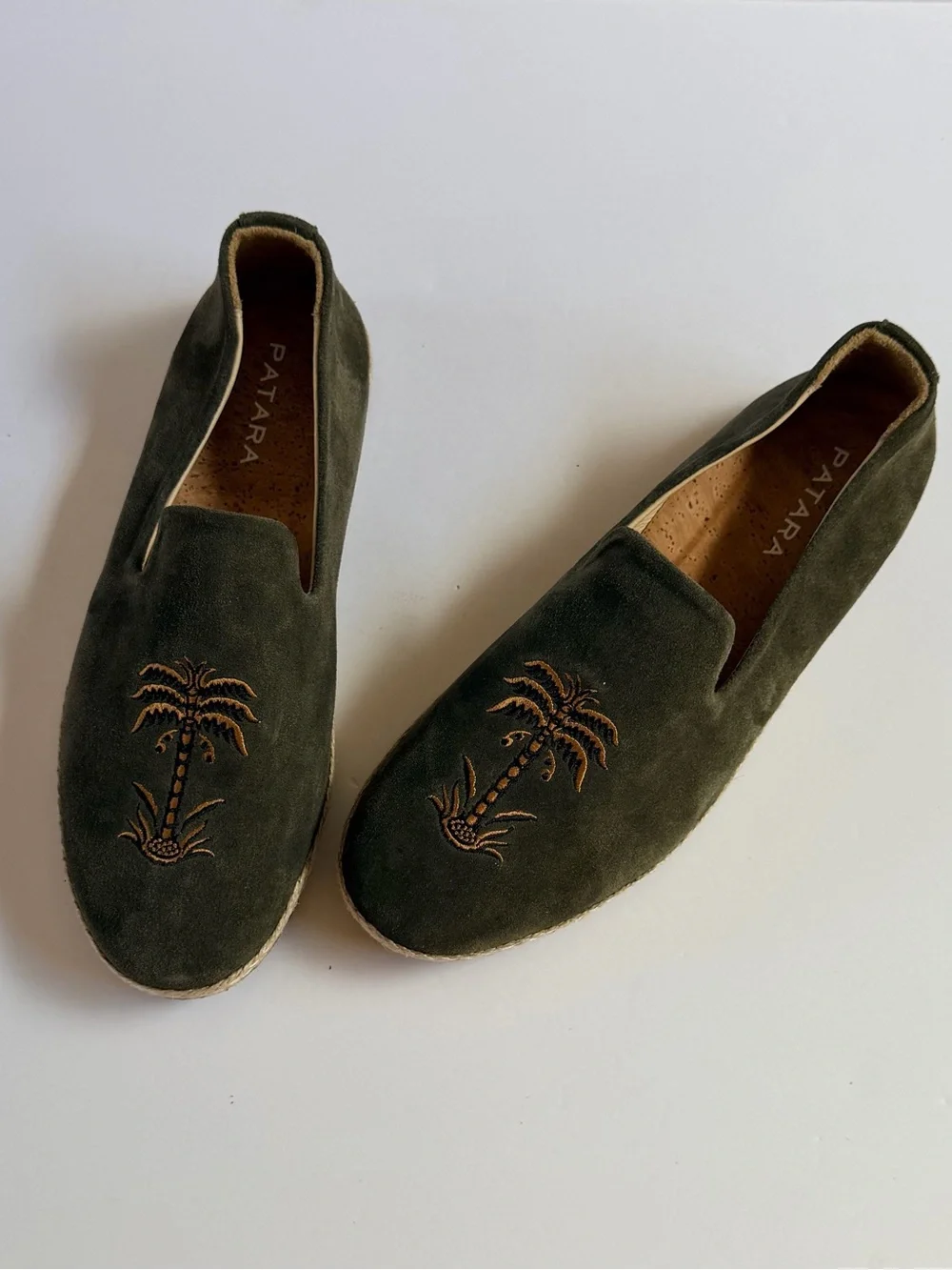 Patara smoking slipper